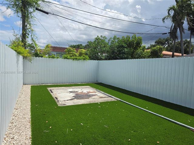 5290 NW 2nd Terrace 1, Miami, FL 33126