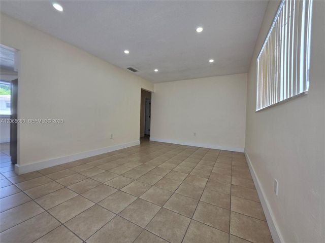 5290 NW 2nd Terrace 1, Miami, FL 33126