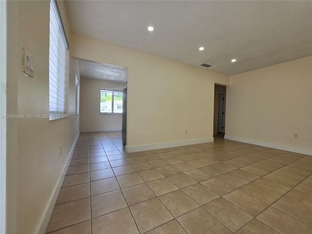 5290 NW 2nd Terrace 1, Miami, FL 33126