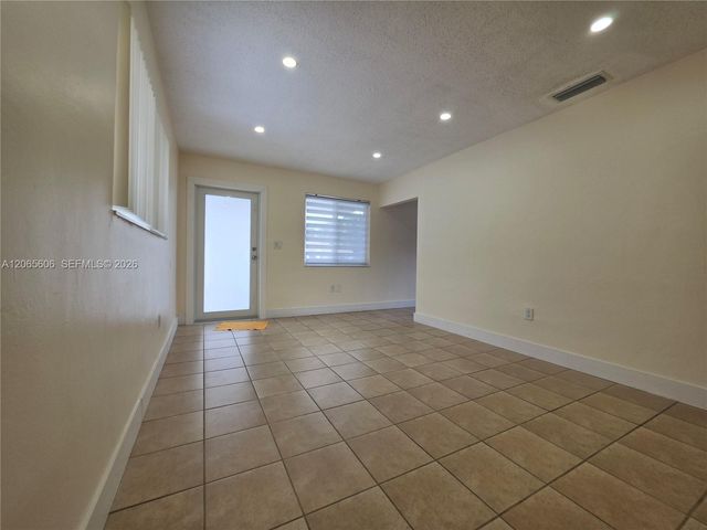 5290 NW 2nd Terrace 1, Miami, FL 33126