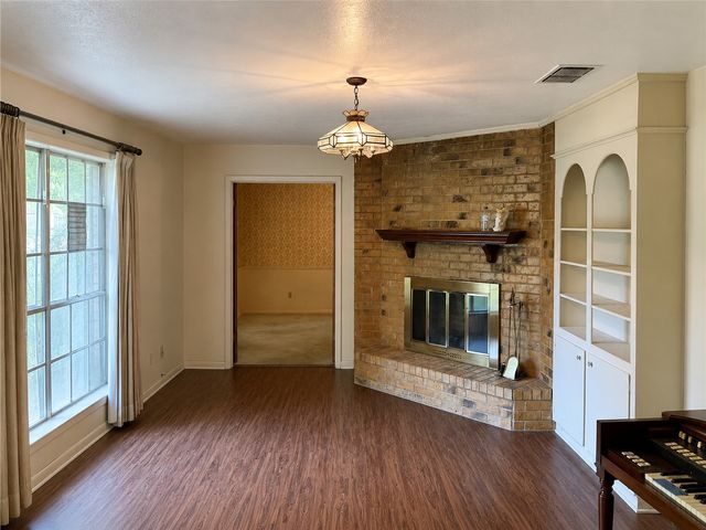 208 SW 4th Street, Kerens, TX 75144
