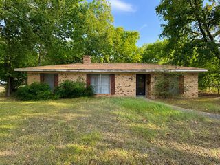 208 SW 4th Street, Kerens, TX 75144