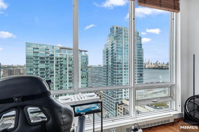 20 Newport Parkway 2311, Jersey City, NJ 07310