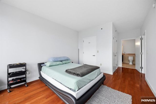 20 Newport Parkway 2311, Jersey City, NJ 07310