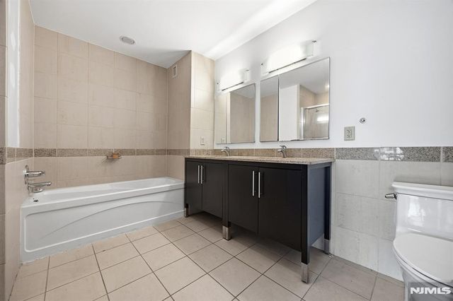 20 Newport Parkway 2311, Jersey City, NJ 07310