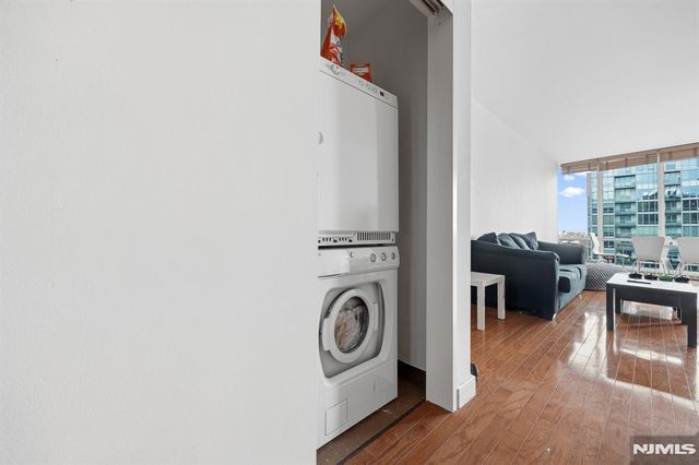 20 Newport Parkway 2311, Jersey City, NJ 07310