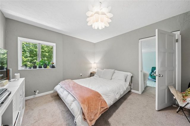 1000 WEIR DR, Rostraver, PA 15012