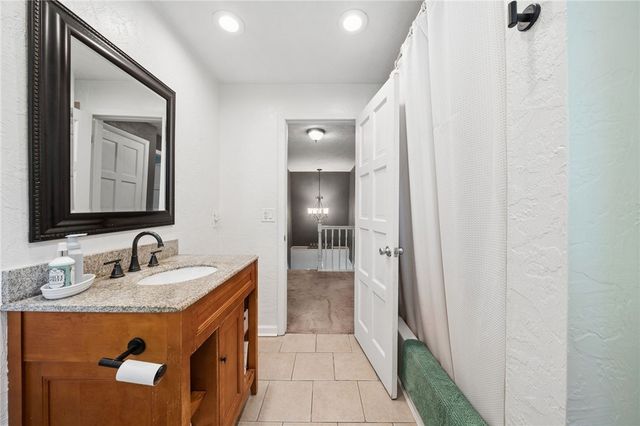 1000 WEIR DR, Rostraver, PA 15012