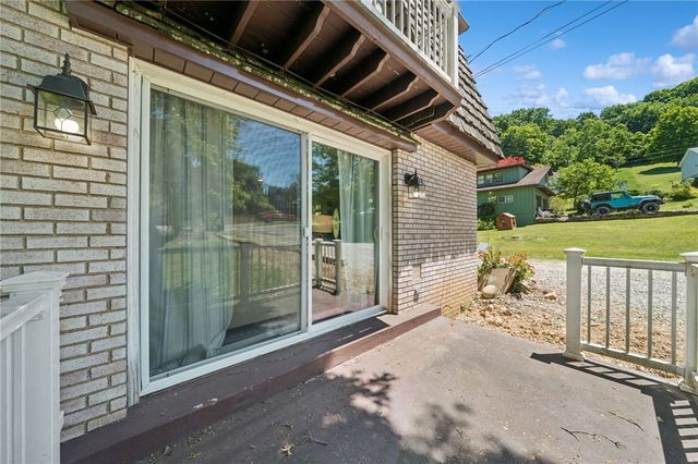 1000 WEIR DR, Rostraver, PA 15012
