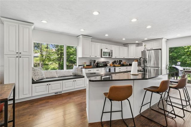 1000 WEIR DR, Rostraver, PA 15012