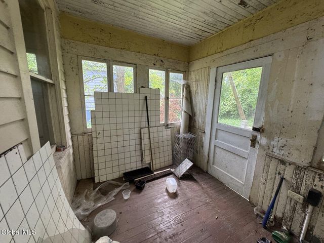 919 Twenty 5th Street, Watervliet, NY 12189