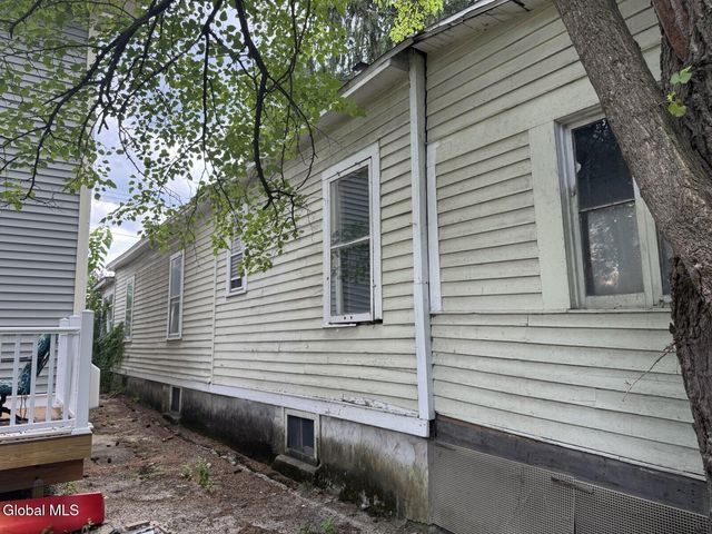 919 Twenty 5th Street, Watervliet, NY 12189