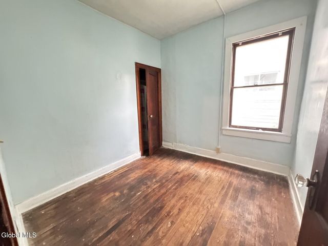 919 Twenty 5th Street, Watervliet, NY 12189