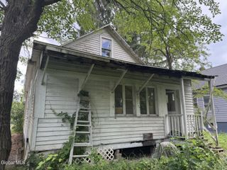 919 Twenty 5th Street, Watervliet, NY 12189