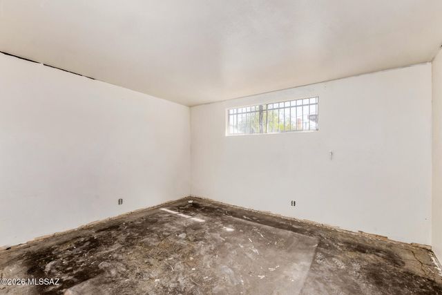 7427 E Juarez Street, Tucson, AZ 85710