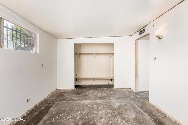 7427 E Juarez Street, Tucson, AZ 85710