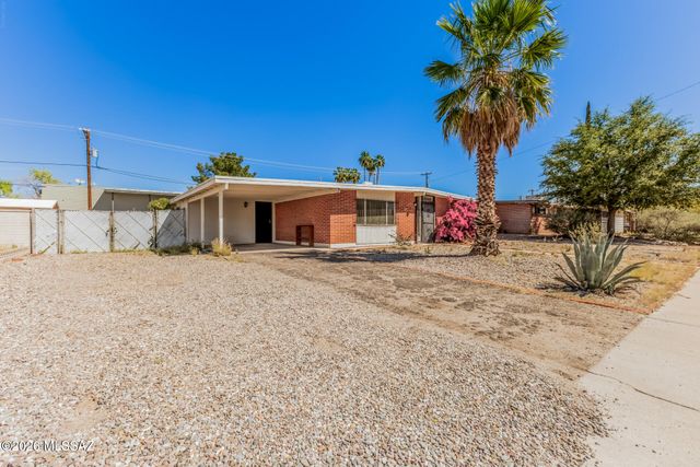 7427 E Juarez Street, Tucson, AZ 85710