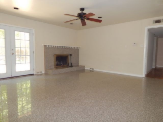 3577 Merrell Road, Dallas, TX 75229