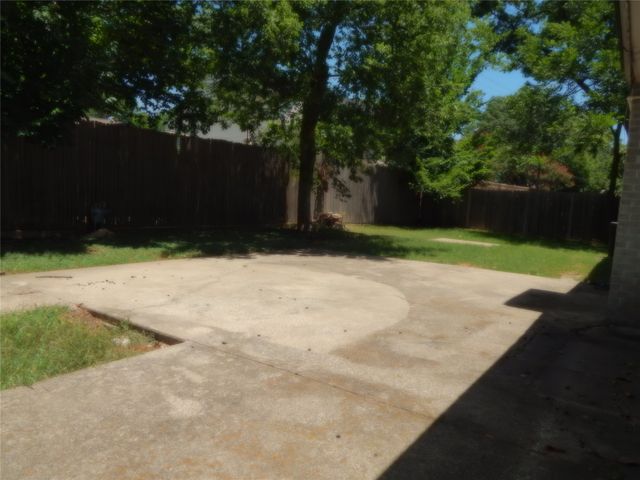 3577 Merrell Road, Dallas, TX 75229