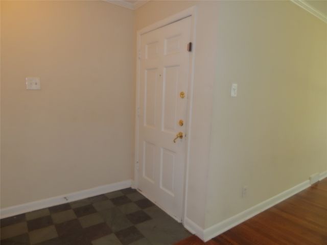 3577 Merrell Road, Dallas, TX 75229