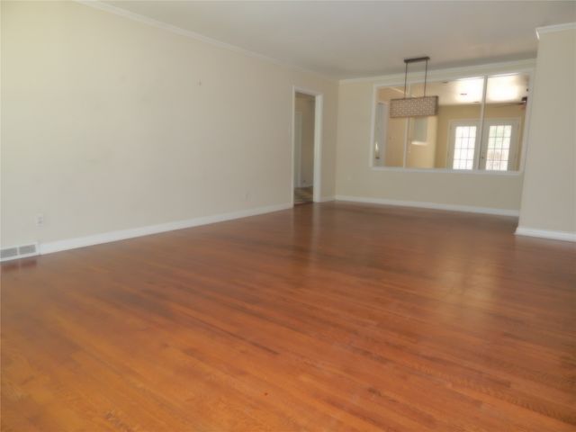 3577 Merrell Road, Dallas, TX 75229
