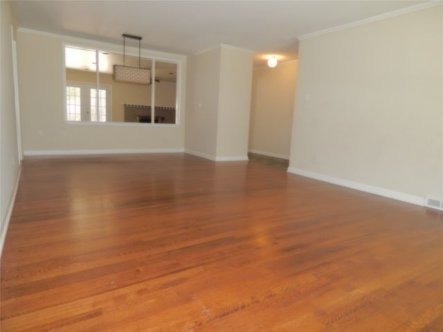 3577 Merrell Road, Dallas, TX 75229