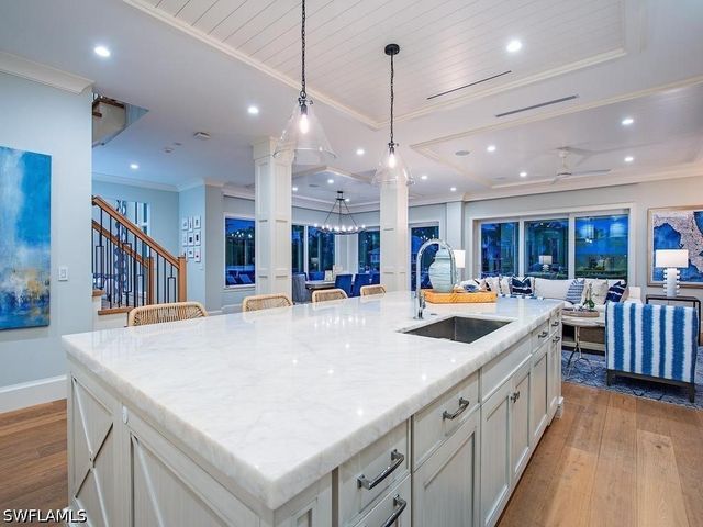 1959 4th ST S, Naples, FL 34102