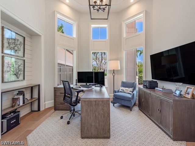 1959 4th ST S, Naples, FL 34102