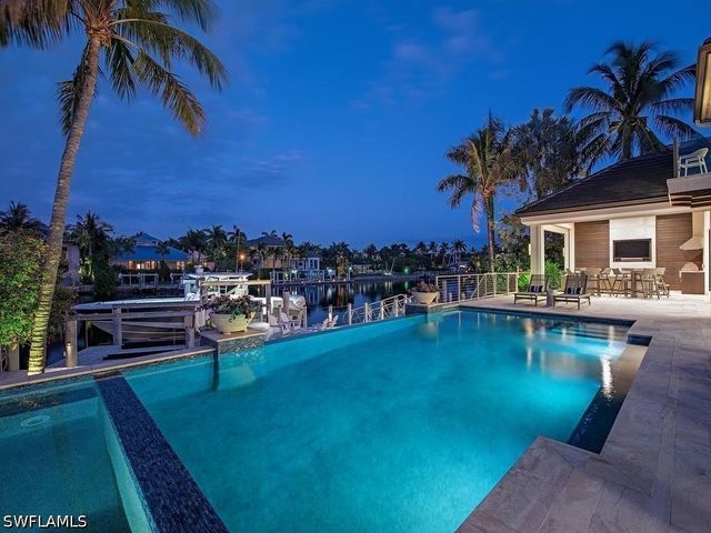 1959 4th ST S, Naples, FL 34102