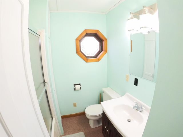 75 Autumn Street, Newport City, VT 05855