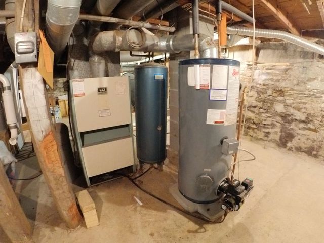 75 Autumn Street, Newport City, VT 05855