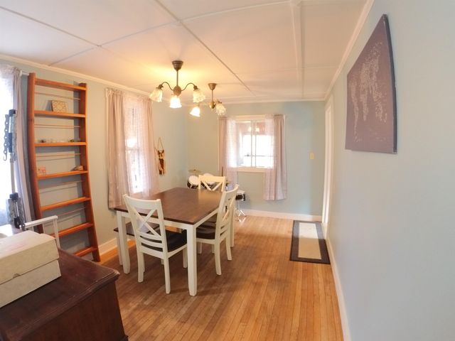 75 Autumn Street, Newport City, VT 05855