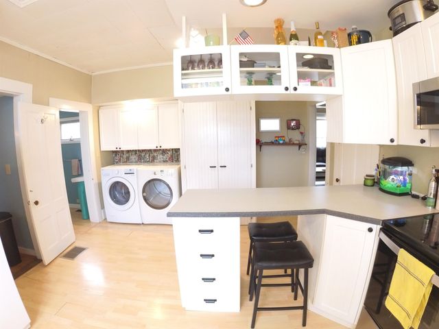 75 Autumn Street, Newport City, VT 05855