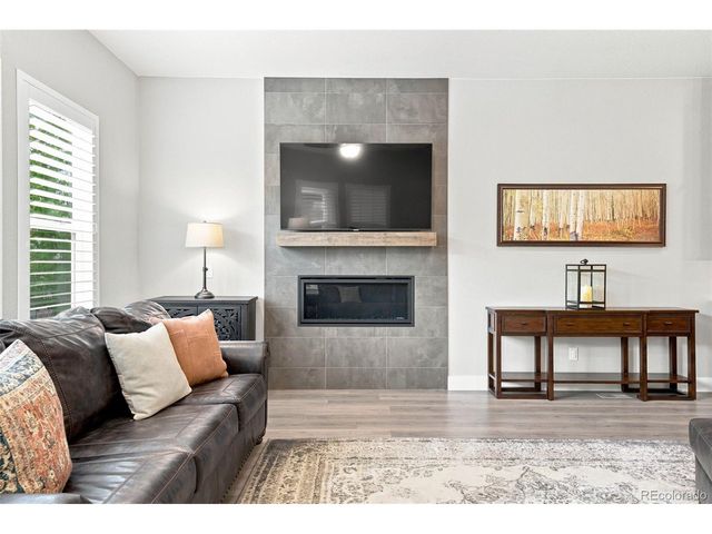 8263 Estes Park Ave, Littleton, CO 80125