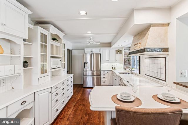 5112 LINETTE LN, Annandale, VA 22003