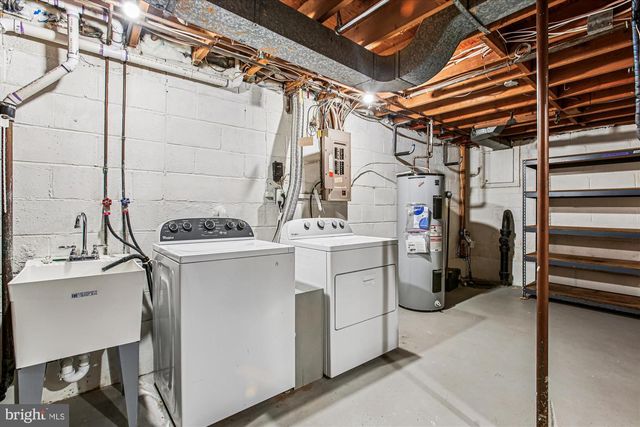 5112 LINETTE LN, Annandale, VA 22003