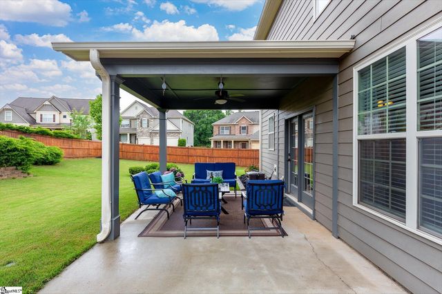 26 Wood Hollow Circle, Greer, SC 29650