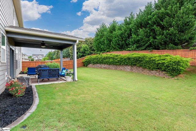 26 Wood Hollow Circle, Greer, SC 29650