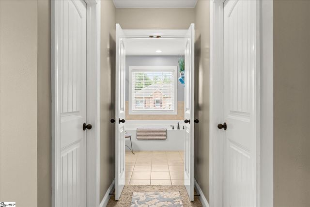 26 Wood Hollow Circle, Greer, SC 29650