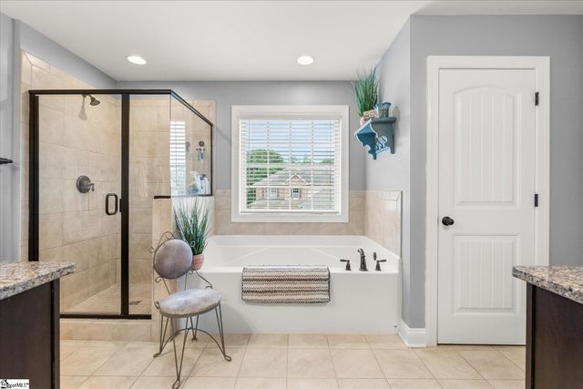 26 Wood Hollow Circle, Greer, SC 29650