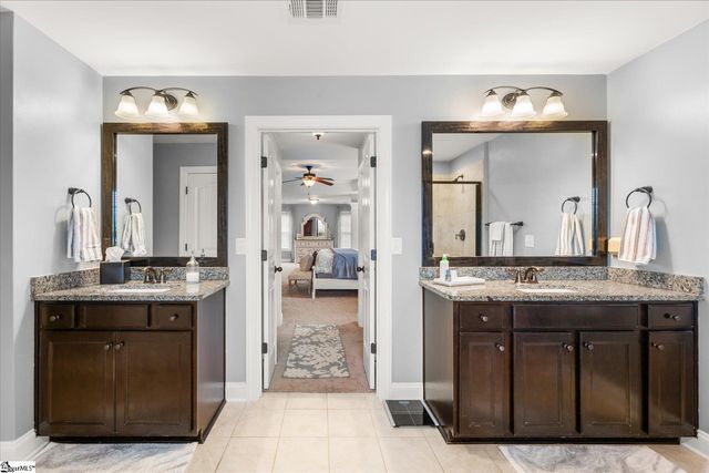 26 Wood Hollow Circle, Greer, SC 29650