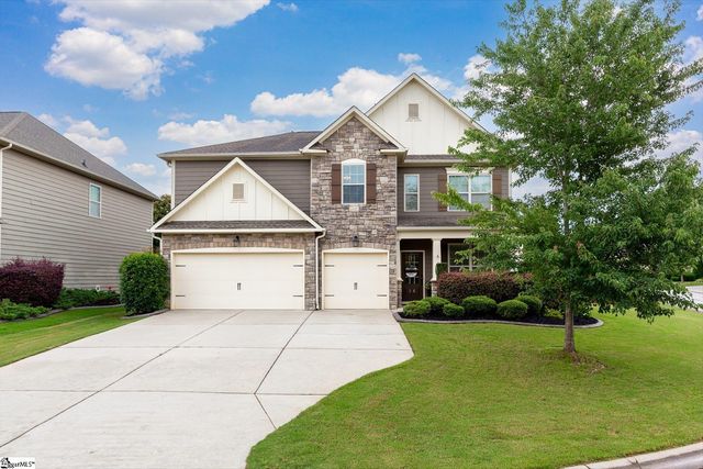 26 Wood Hollow Circle, Greer, SC 29650
