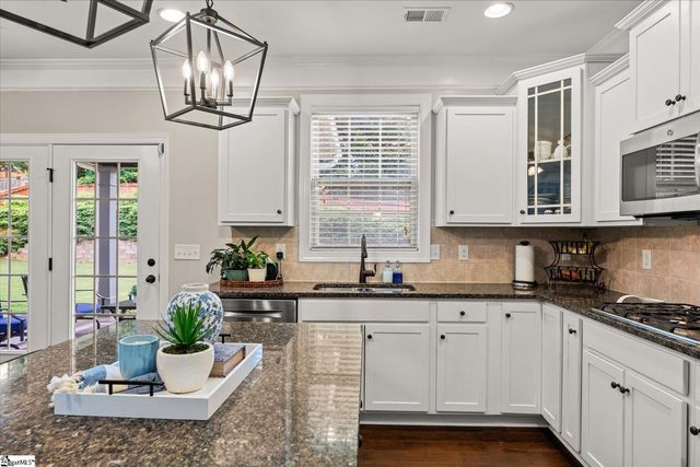 26 Wood Hollow Circle, Greer, SC 29650
