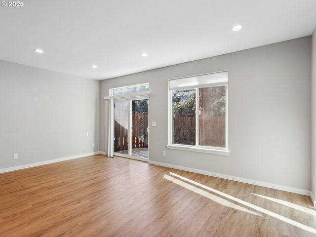 2417 Ne 54TH St, Vancouver, WA 98663