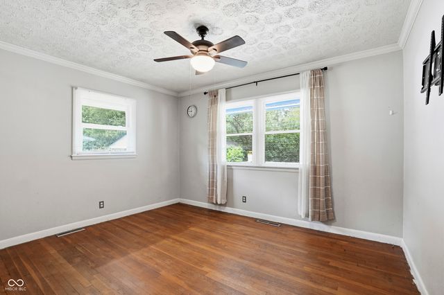 2530 Parr Drive, Indianapolis, IN 46220
