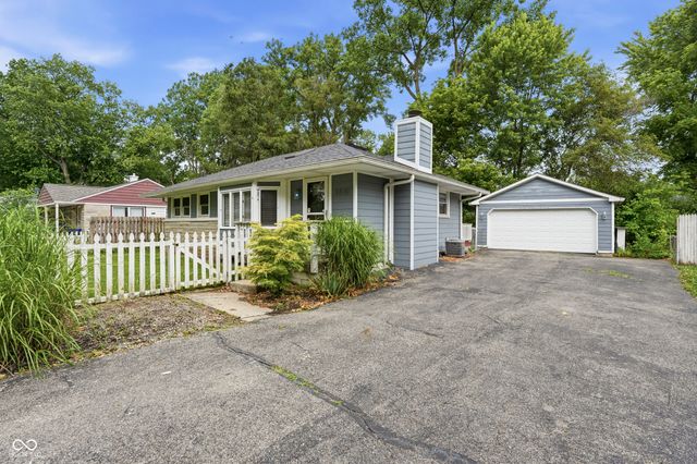 2530 Parr Drive, Indianapolis, IN 46220