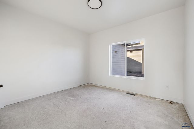 3408 TAYLOR MADE DR, Rapid City, SD 57703