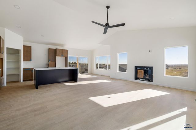 3408 TAYLOR MADE DR, Rapid City, SD 57703