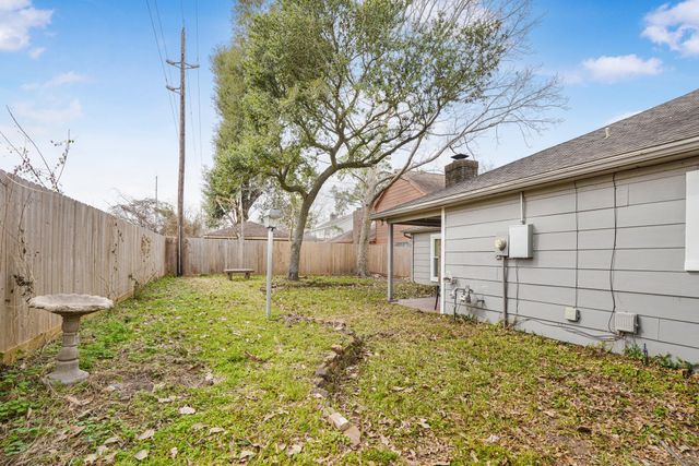 5710 Green Timbers Drive, Humble, TX 77346