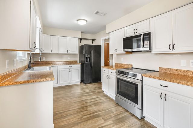 5710 Green Timbers Drive, Humble, TX 77346